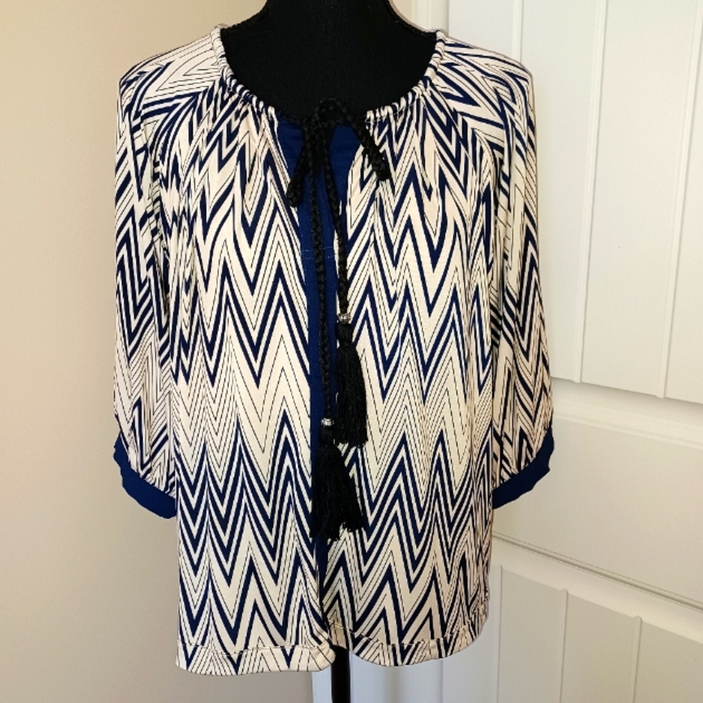T-bags Los Angeles Stretch Chevron Ikat Southwern Peasant Blouse Top Women's Med